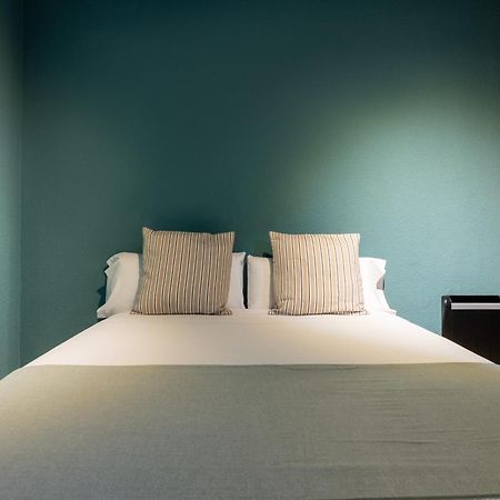 Ideal Hostel Madrid Luaran gambar