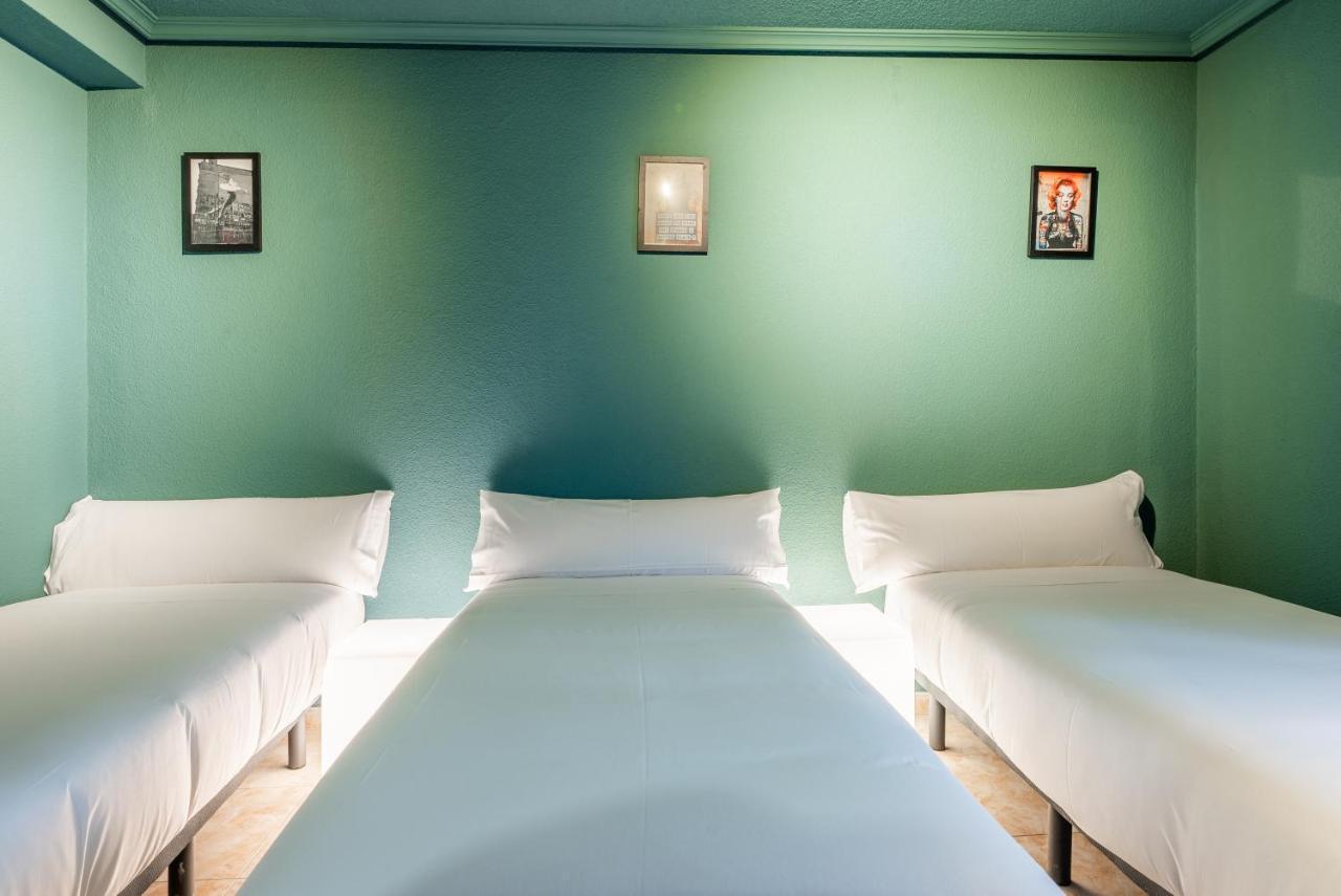 Ideal Hostel Madrid Luaran gambar
