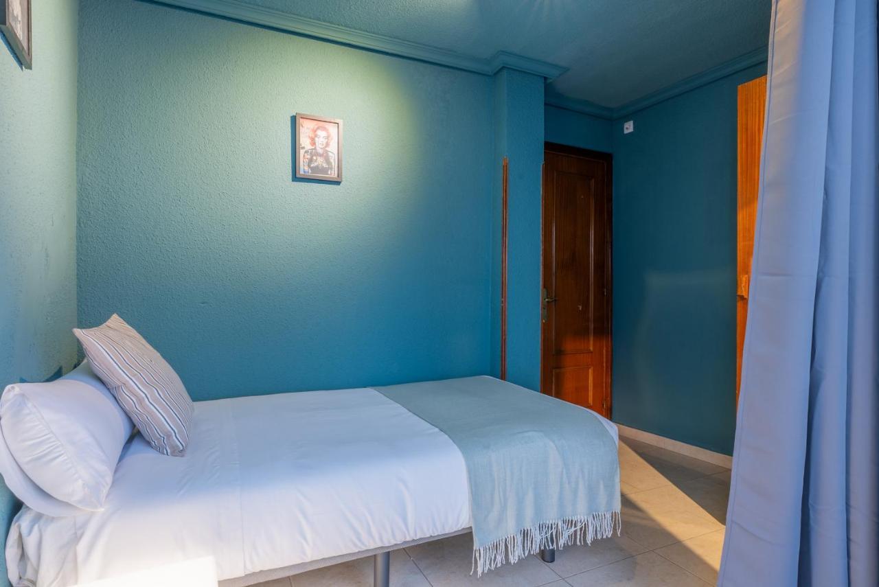 Ideal Hostel Madrid Luaran gambar