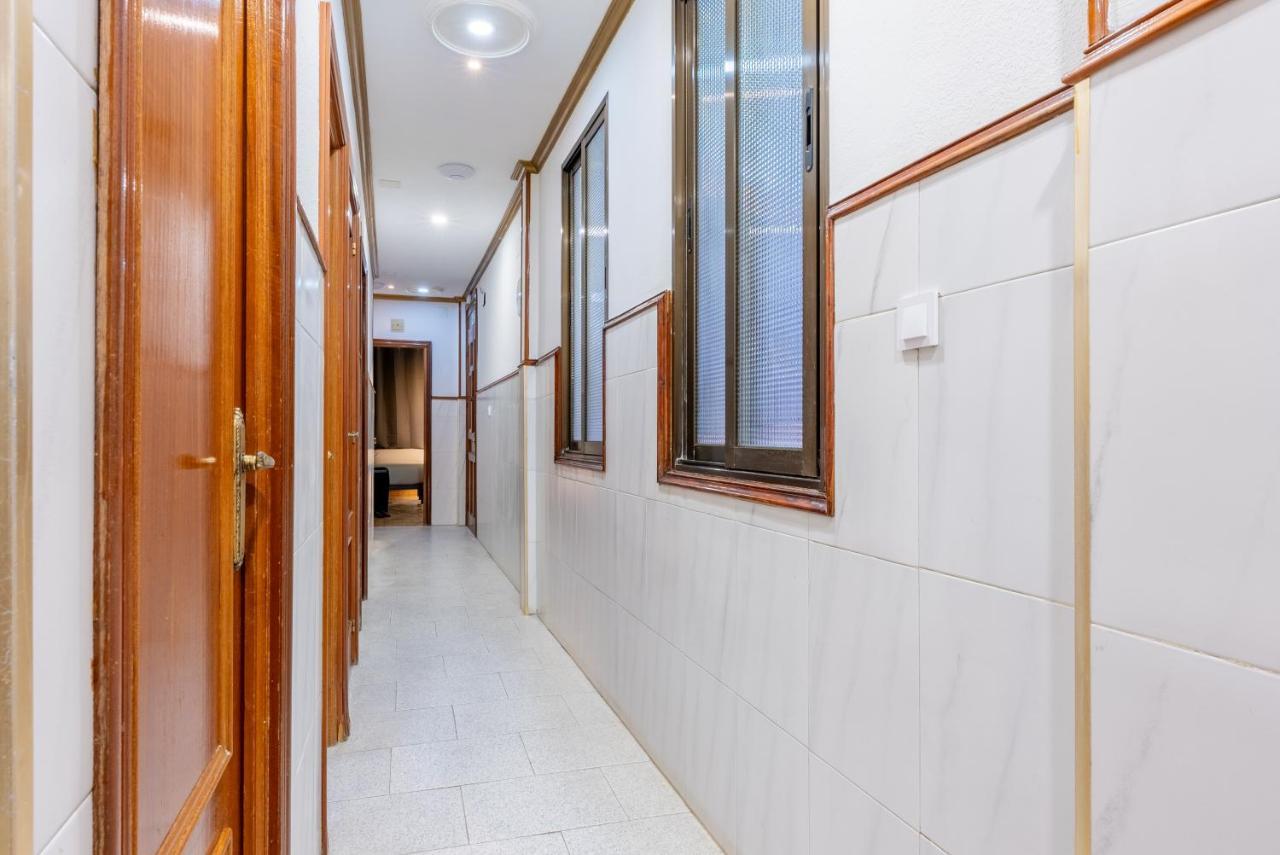 Ideal Hostel Madrid Luaran gambar