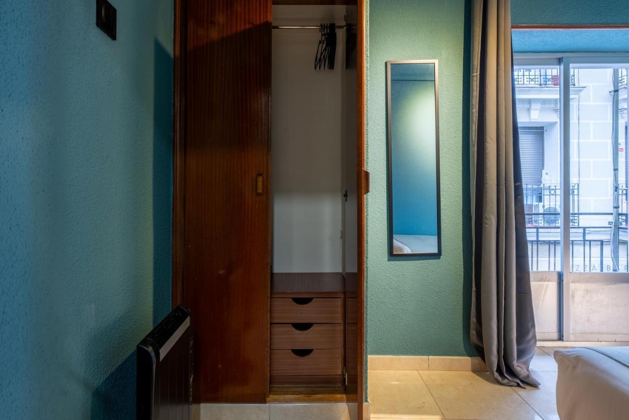 Ideal Hostel Madrid Luaran gambar